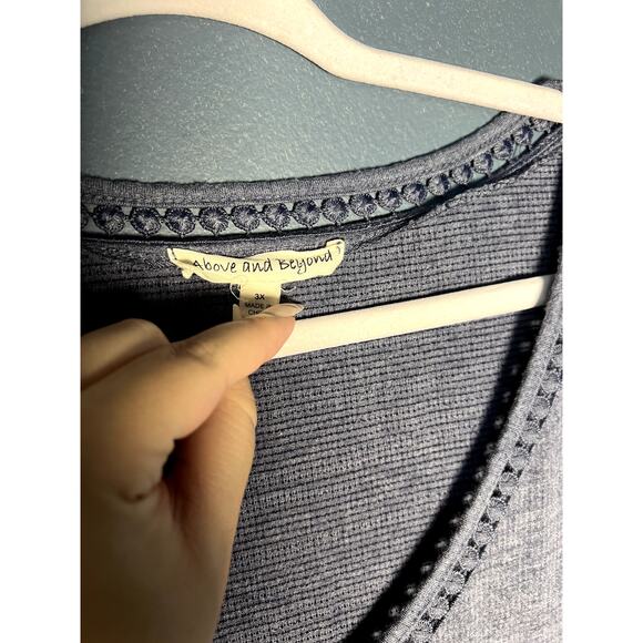 Above and Beyond Disco Bell Sleeves with Embroidery Lace Detailing 3xl Blue - Picture 7 of 7